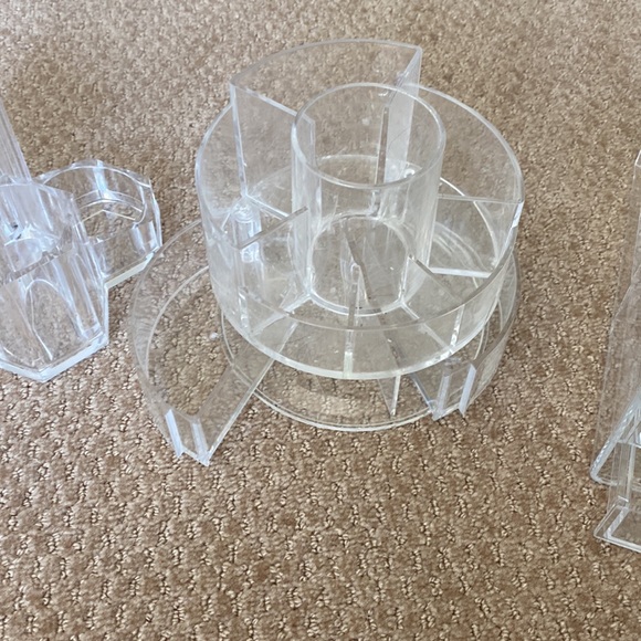 Acrylic organizers - Picture 3 of 5